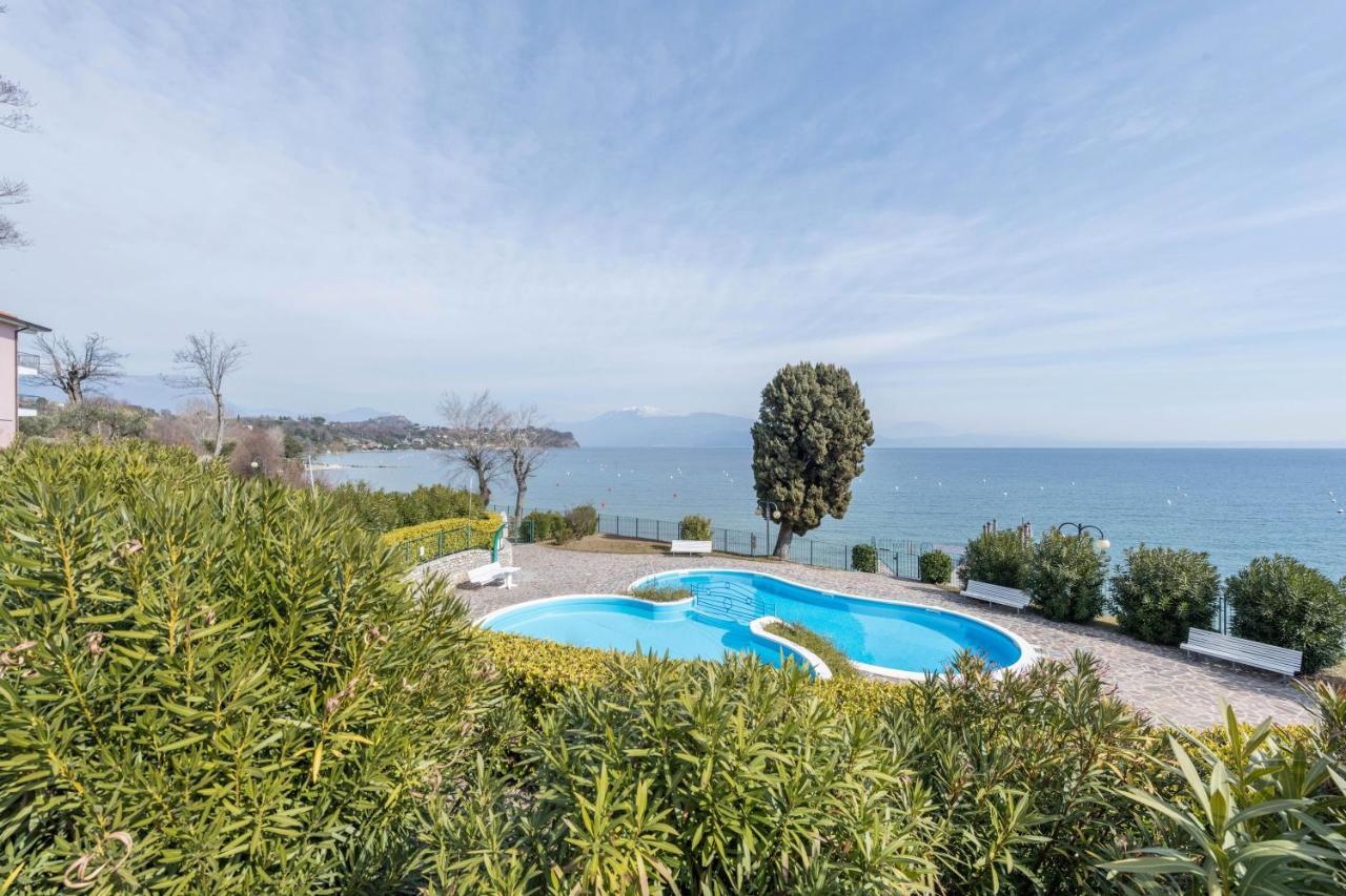 On The Beach Lake View Manerba del Garda Exterior foto